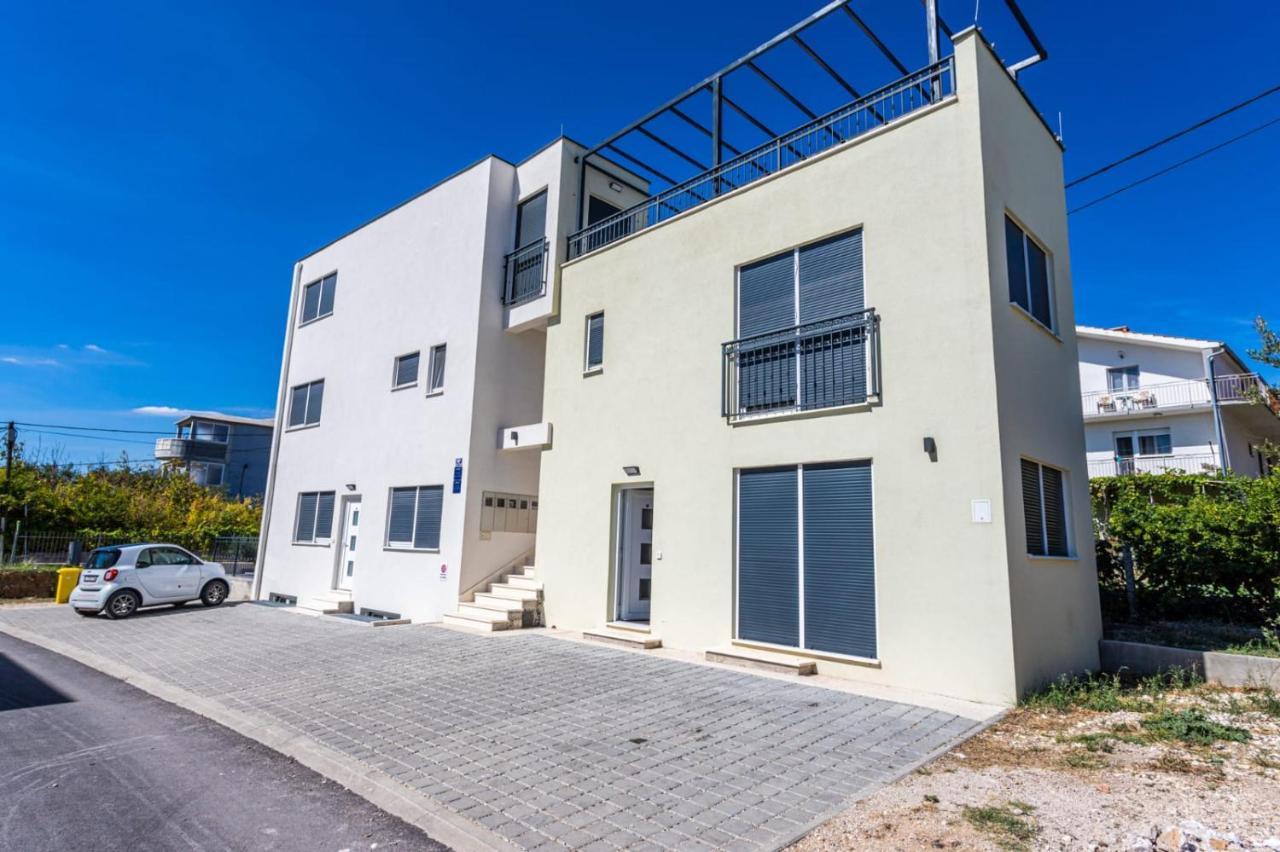 Ferienhaus Maestral - Kastel Kambelovac Kastela Bagian luar foto