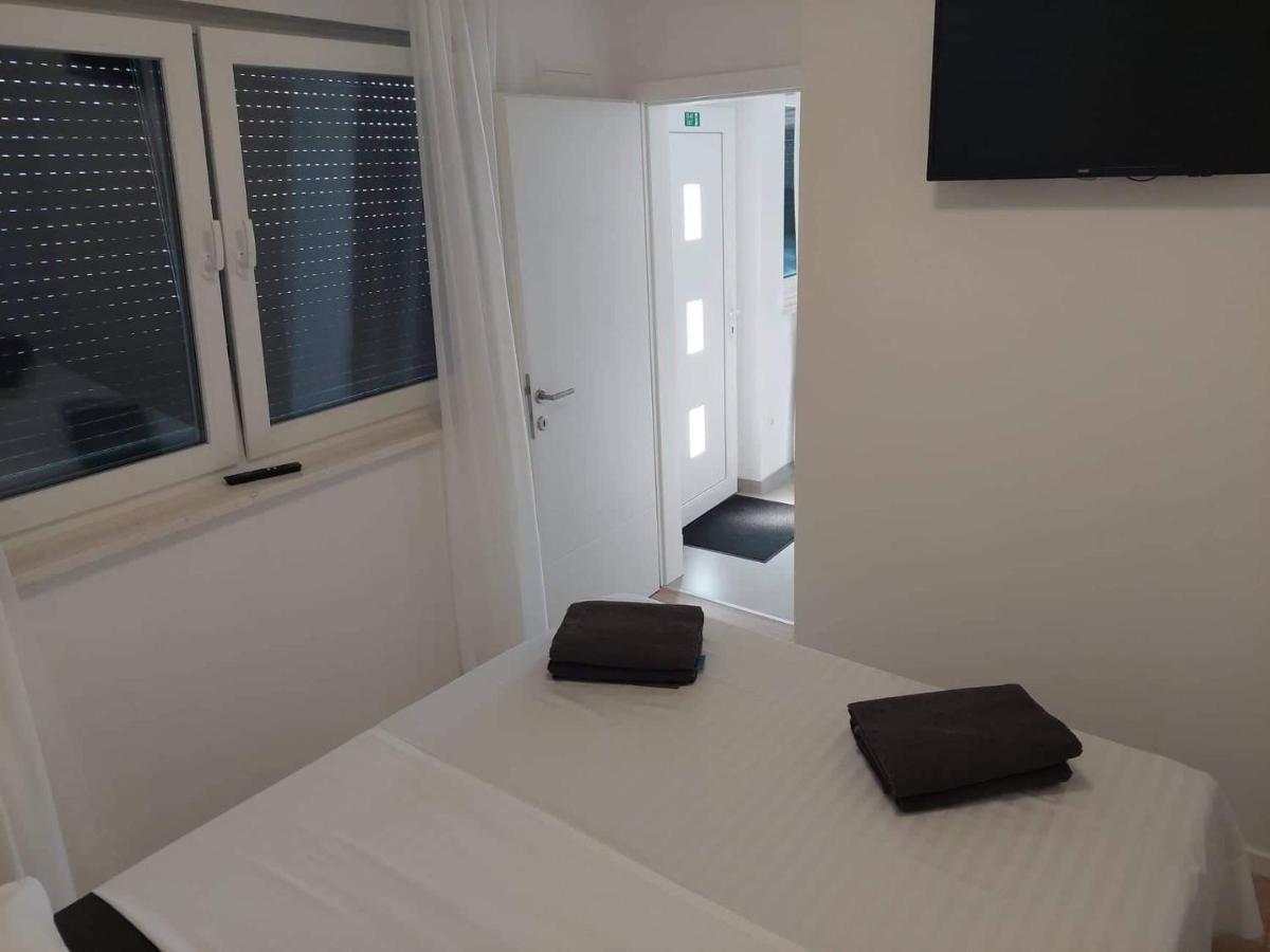 Ferienhaus Maestral - Kastel Kambelovac Kastela Bagian luar foto