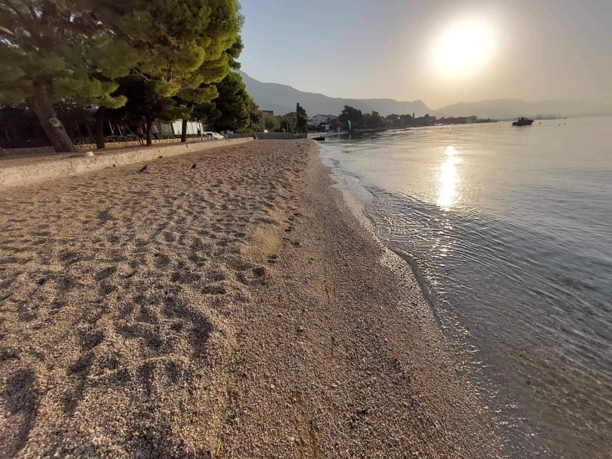 Ferienhaus Maestral - Kastel Kambelovac Kastela Bagian luar foto