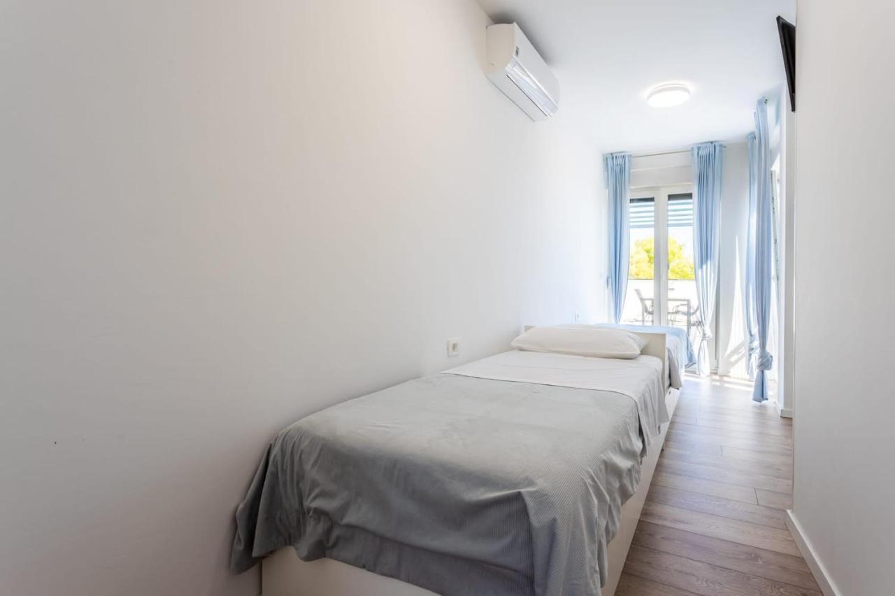 Ferienhaus Maestral - Kastel Kambelovac Kastela Bagian luar foto