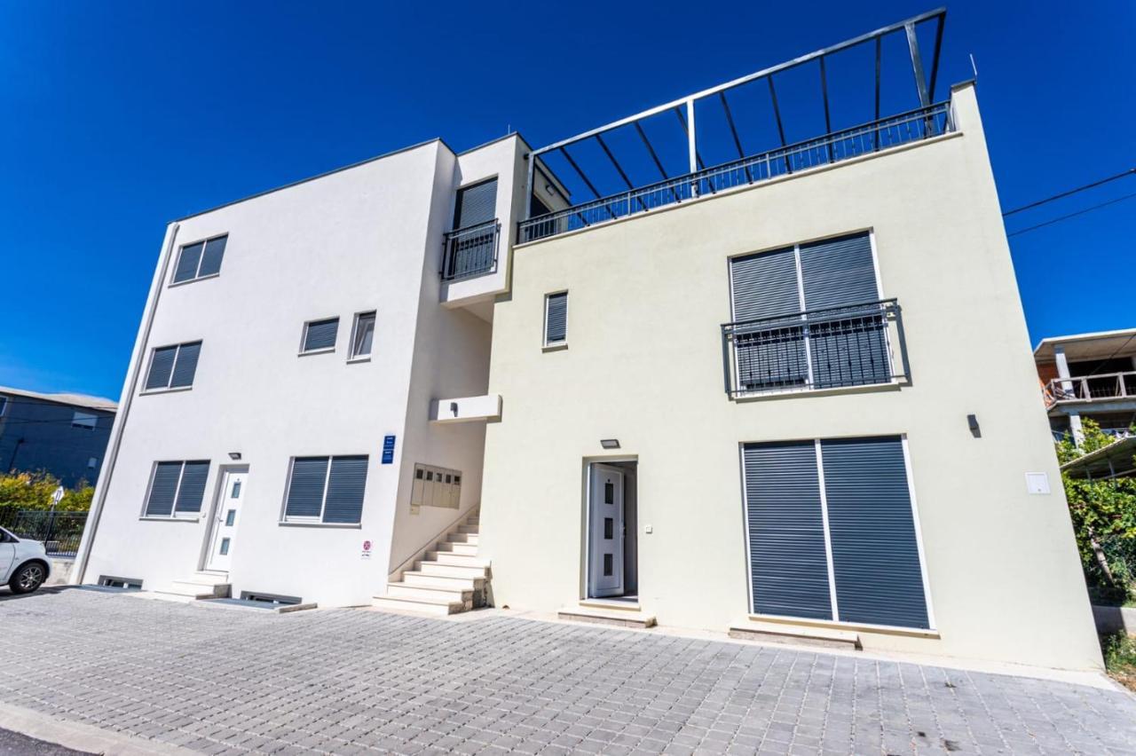 Ferienhaus Maestral - Kastel Kambelovac Kastela Bagian luar foto